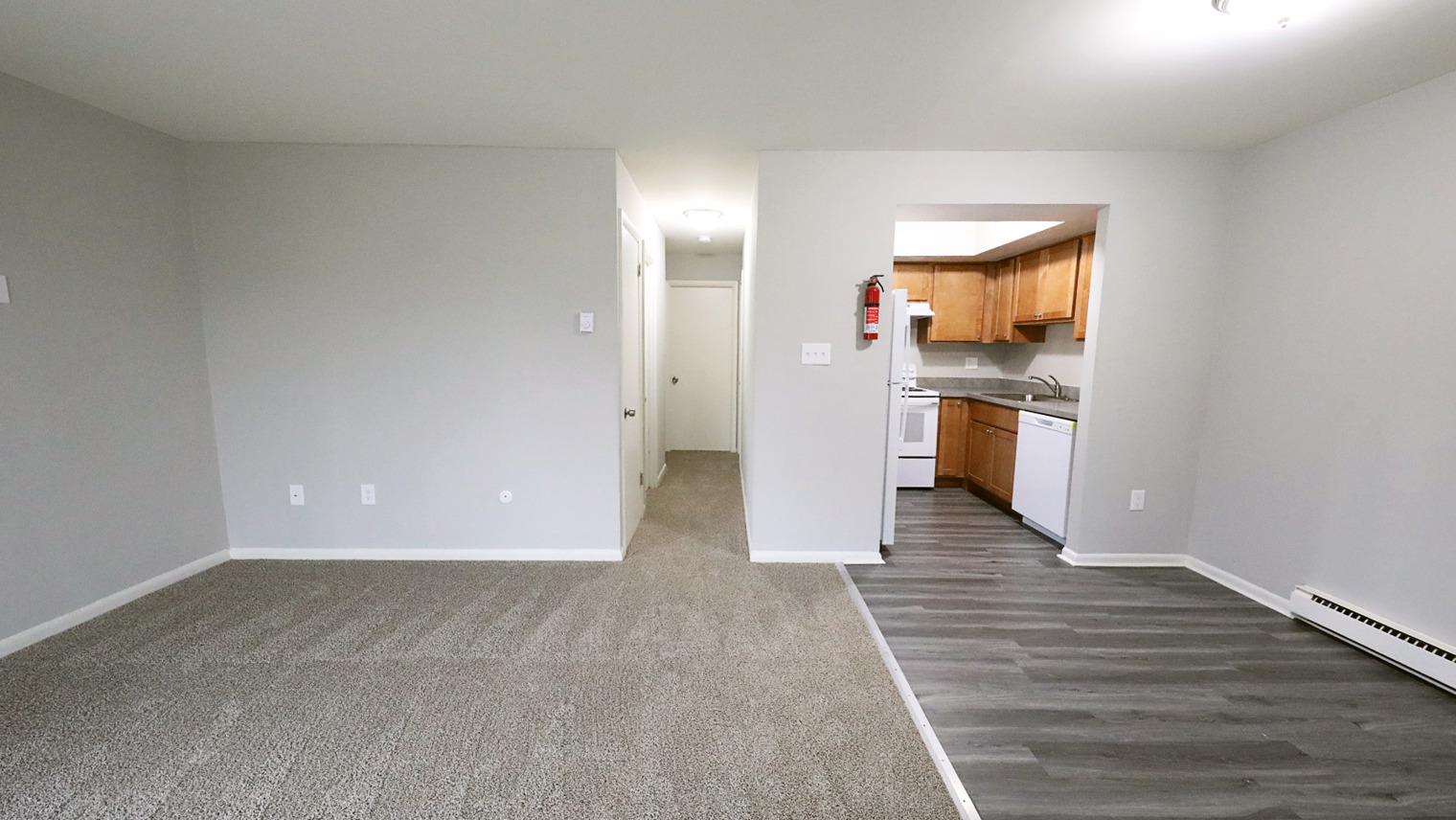 Geraldine Street Apartments Affordable pet-friendly apartment spacious living room area in Bethlehem, PA – Geraldine Street Apartments