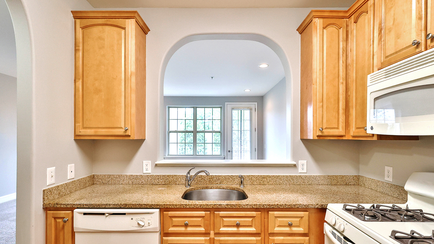 Horizons at the Village at Whitehall 55+ community apartments for rent Whitehall, Pennsylvania - Horizons at The Village at Whitehall