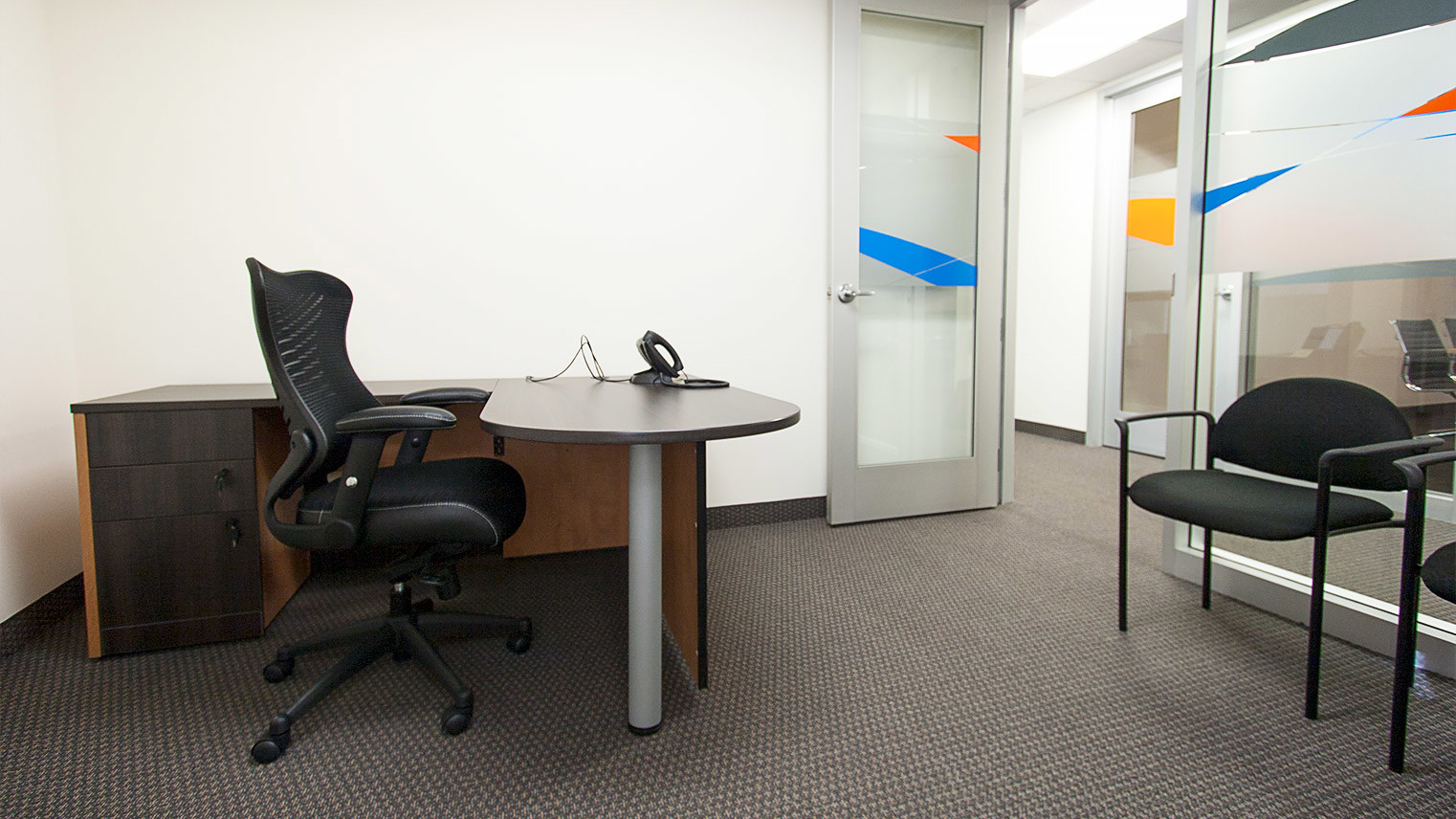 Suite Life at Amwell Mall Month to month office rental near me Hillsborough, New Jersey - Suite Life at Amwell Mall