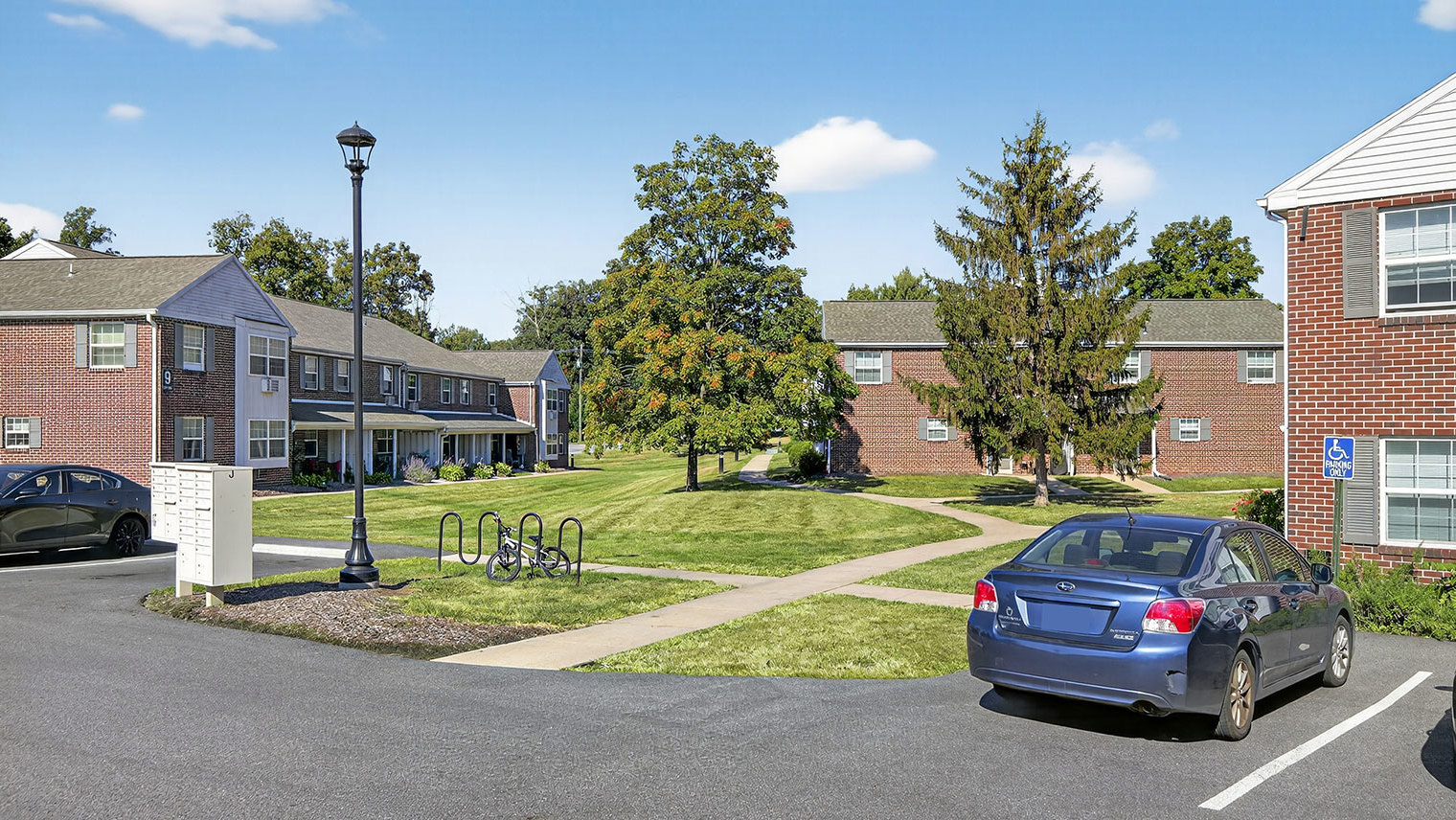 The Reserve at Copper Chase apartment buildings - The Reserve at Copper Chase apartments and townhomes for rent in York, PA