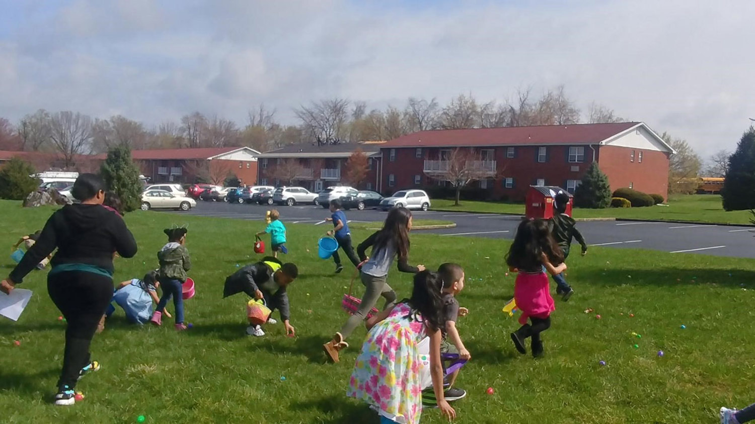 Larken Living Hosts First Annual Easter Egg Hunt for Residents of Bethlehem, PA Communities