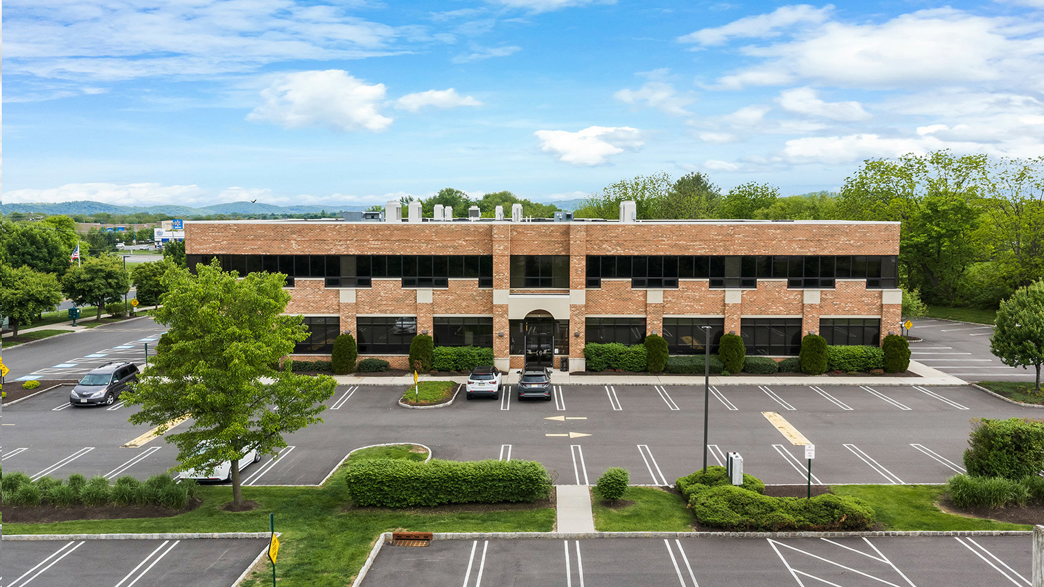 Greenwich Commons Office and medical building rear elevation at Greenwich Commons in Stewartsville, NJ