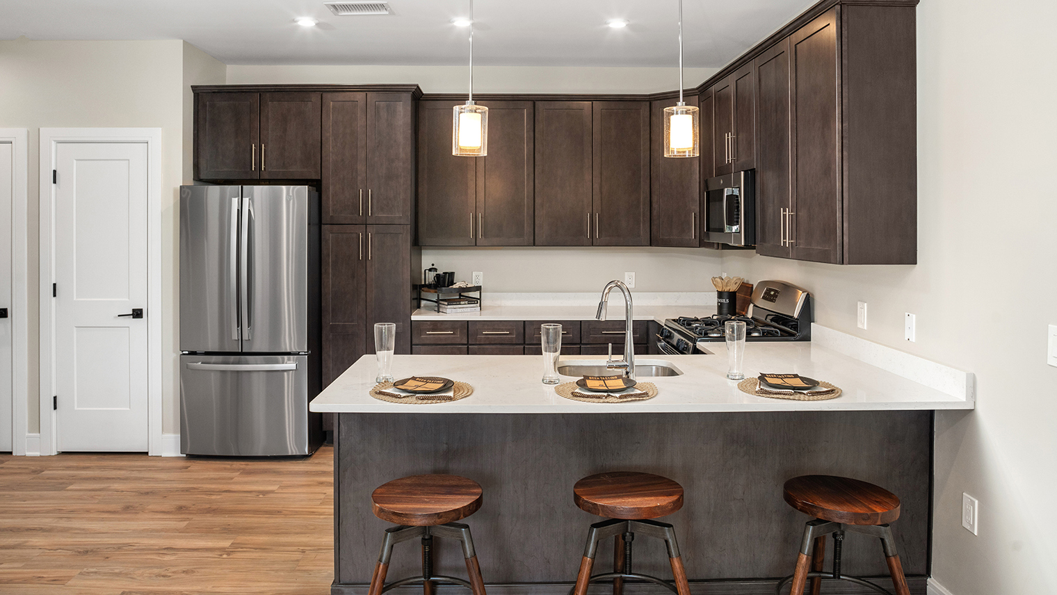 The Ridge at Readington Luxury garden apartment kitchen in Whitehouse Station, NJ – The Ridge at Readington