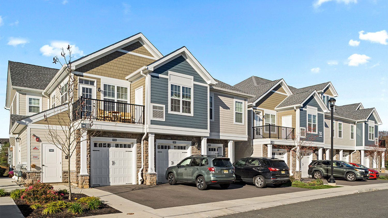Luxury garage apartments Warren County, New Jersey - Autumn Ridge at Lopatcong