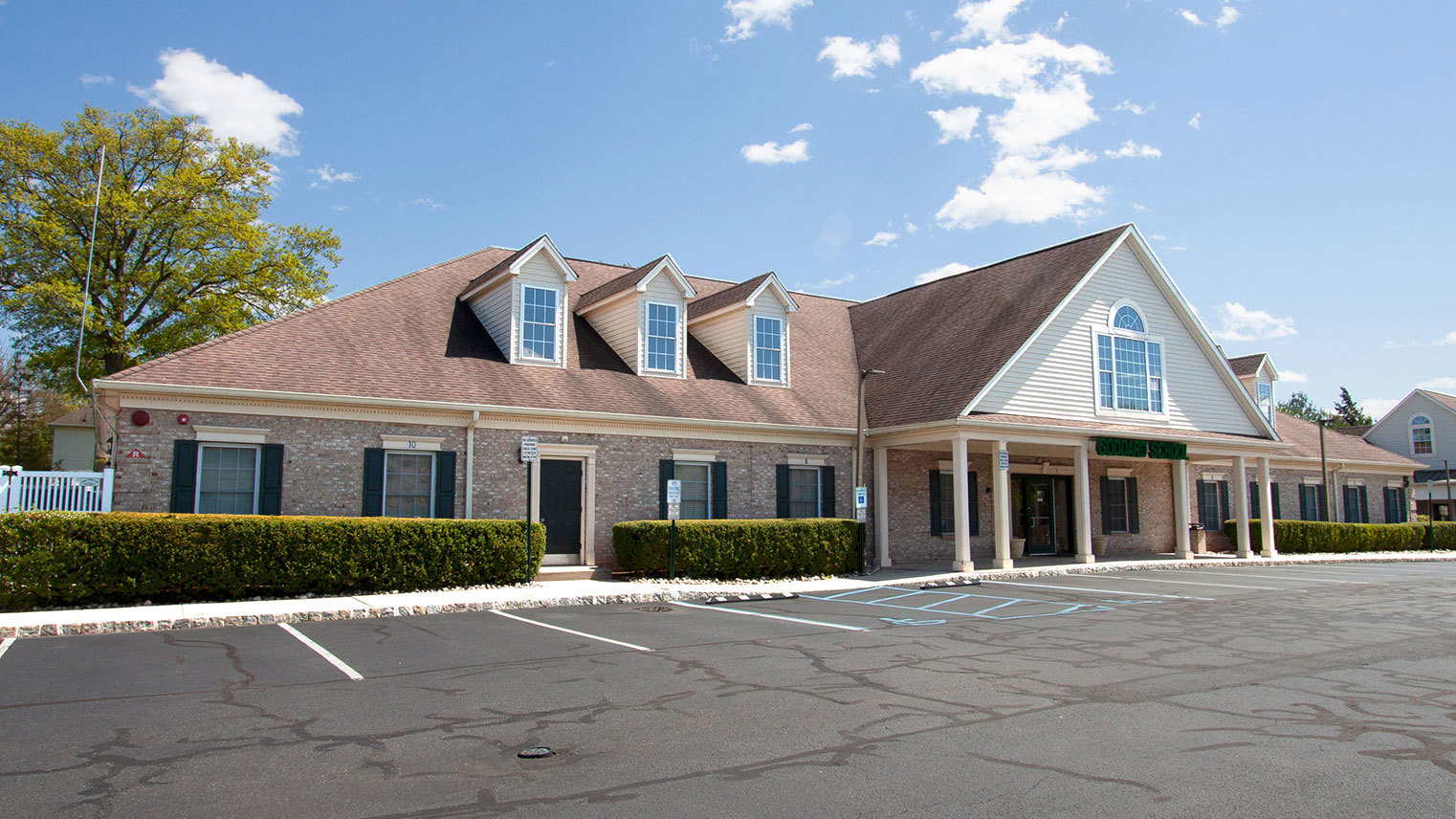 Kingsbridge Center Turn-key commercial space for lease Somerset County, New Jersey - Kingsbridge Center
