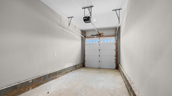 Trailside Village 2 bedroom 2.5 bath Bradbury garage apartment for rent with attached garage – Trailside Village in Easton, PA