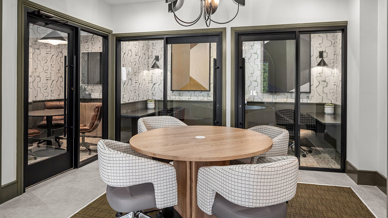 Luxury apartment rentals with a coworking center in Pohatcong, NJ – Monte View at Pohatcong
