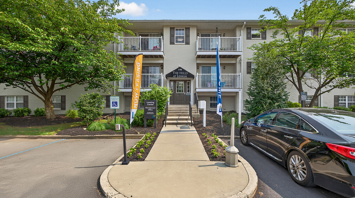 The Hills at Lehigh Exterior view of leasing office in Bethlehem, PA – Hills at Lehigh